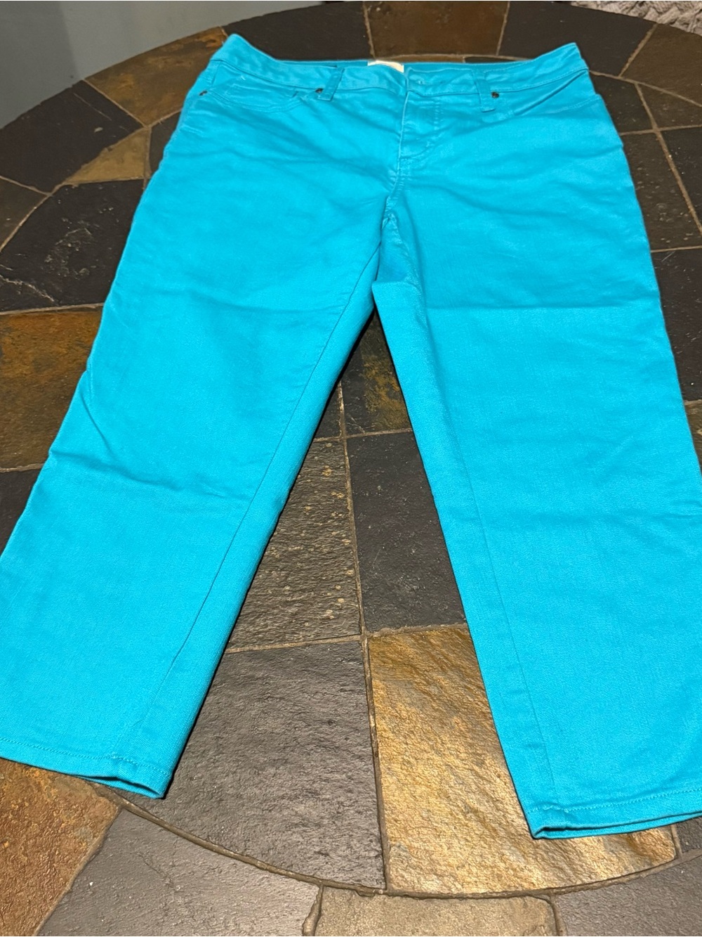 St. John's Bay Turquoise Capris